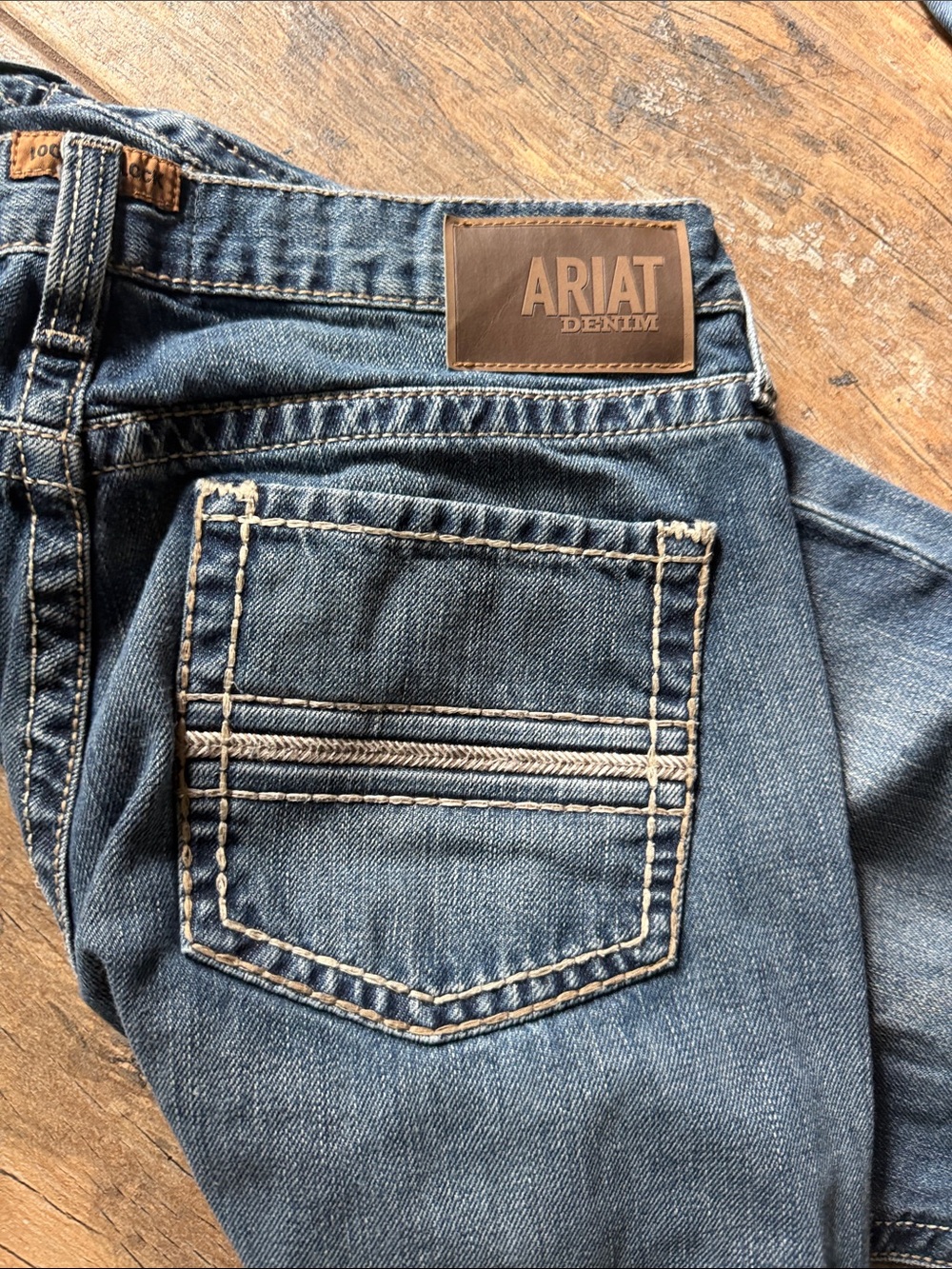 Ariat Blue Denim Jeans with Triple-Stitch Back Pocket